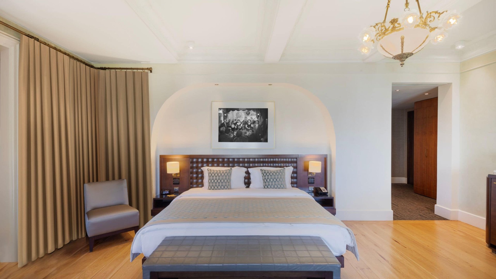 Park Hyatt – Maçka Palas – Deluxe King – pat