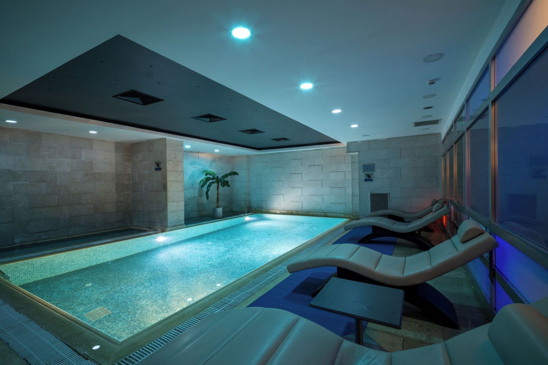 Grand S Hotel