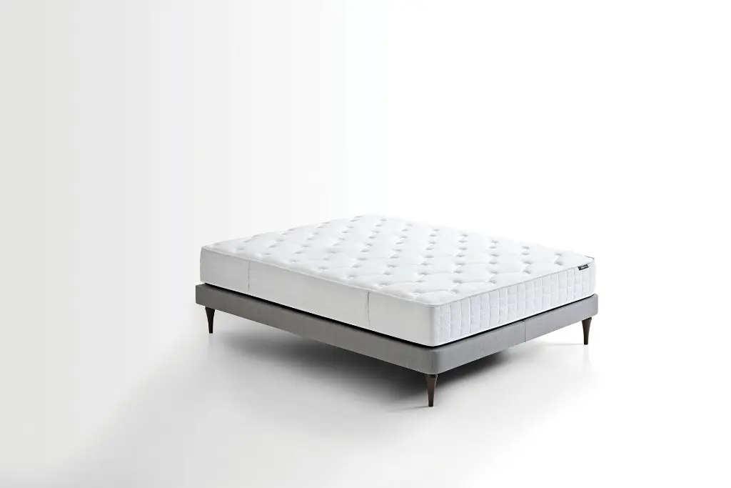 SILVER_THERAPY_YATAK_dekupe_02.webp