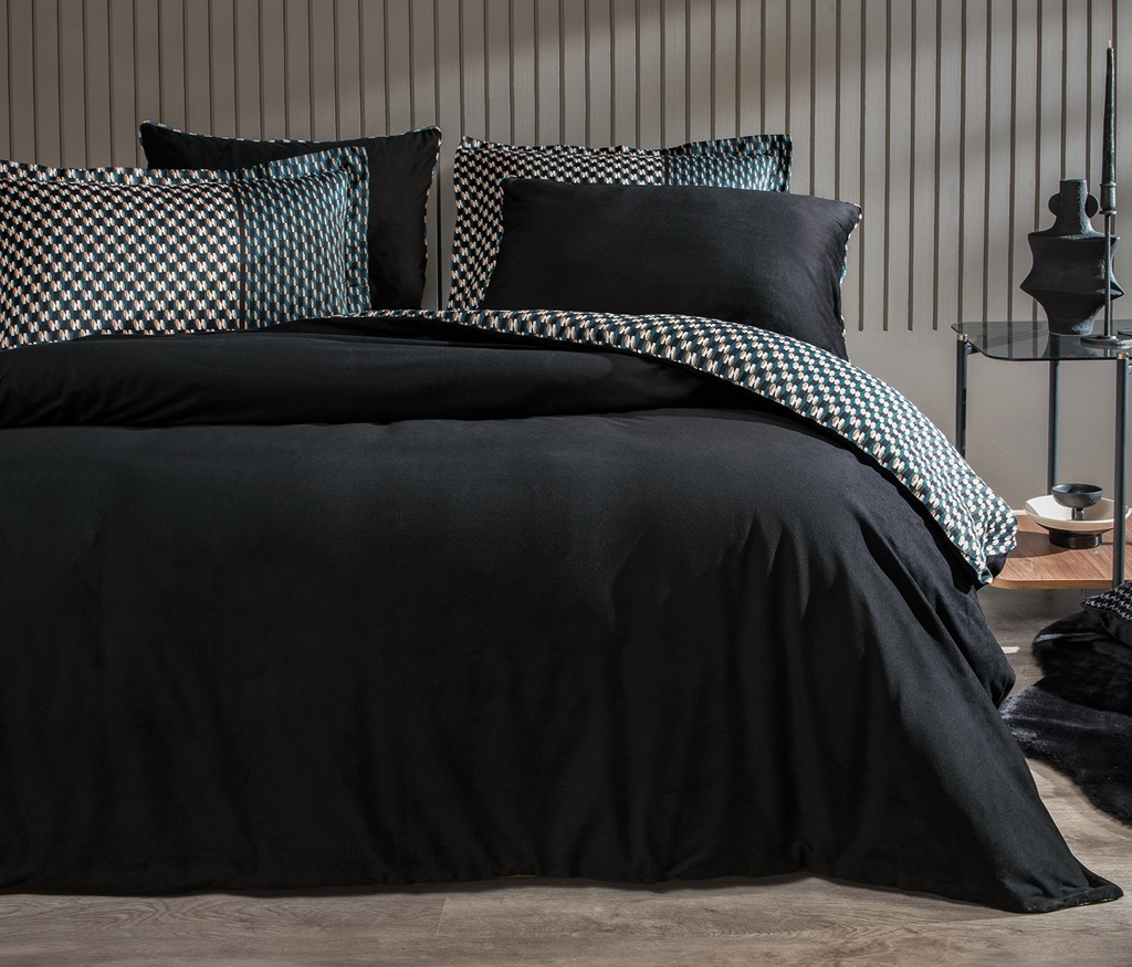 SET LENJERIE PAT - BRONTE VELVET SATEEN, DIMENSIUNE QUEEN - NEGRU