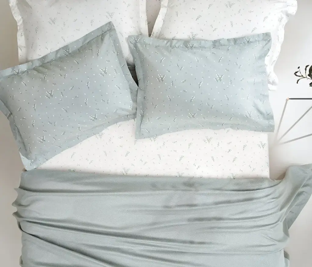 SET LENJERIE PAT - RAMONA BAMBOO, DIMENSIUNE QUEEN - ALBASTRU DESCHIS