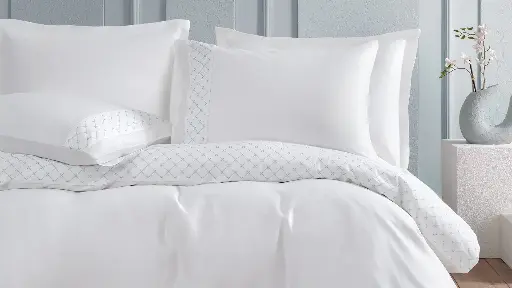 [50503000007839] SET LENJERIE PAT - HAYLEY CREPE EMBROIDERED, DIMENSIUNE QUEEN - ALB